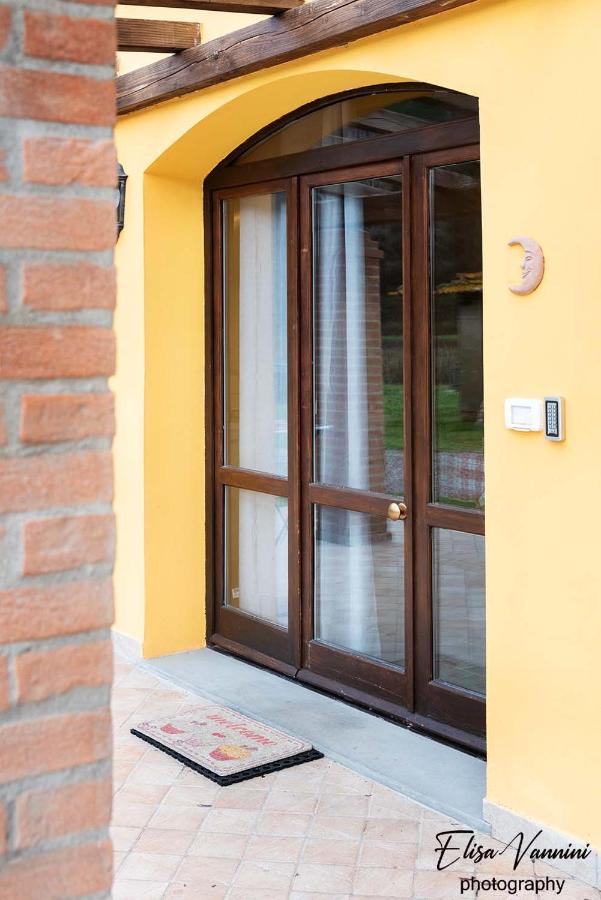 Appartamento Sole-Luna Colleoli Exterior photo