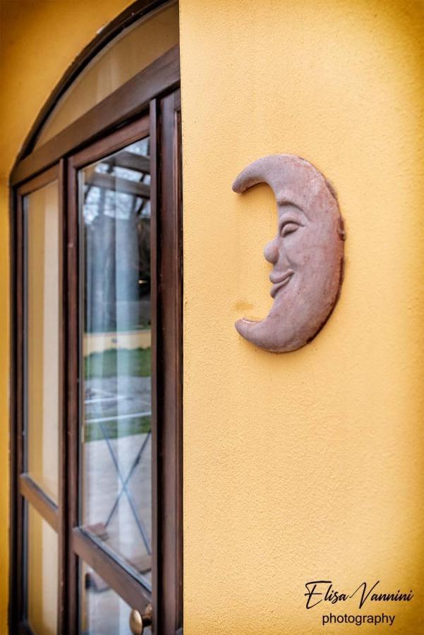 Appartamento Sole-Luna Colleoli Exterior photo