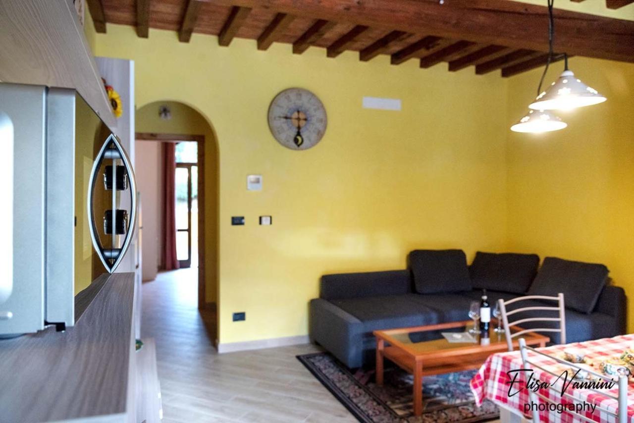 Appartamento Sole-Luna Colleoli Exterior photo